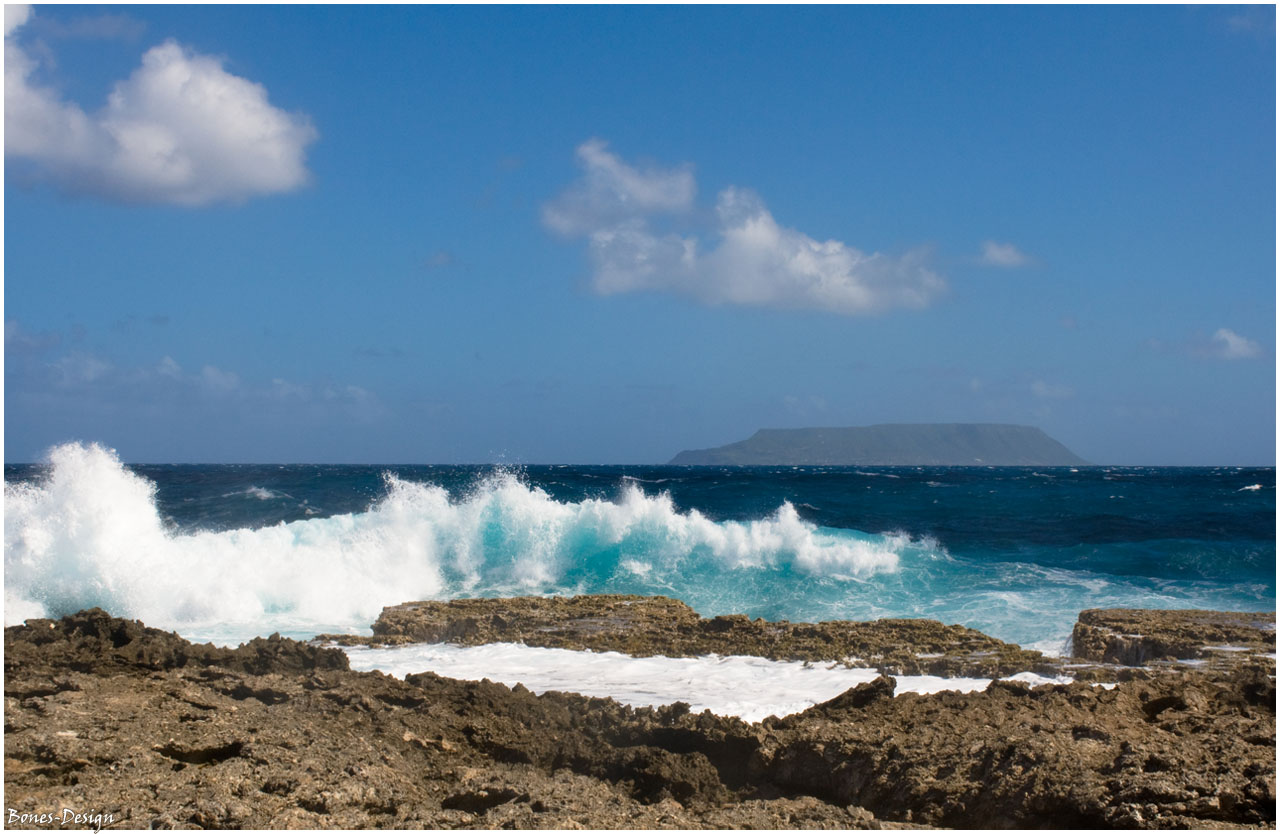 Gwada2-2 pointe des Chateaux paysage desirade